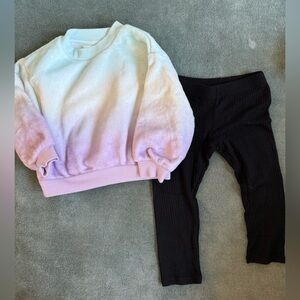 H&M sparkle sweater and black legging outfit